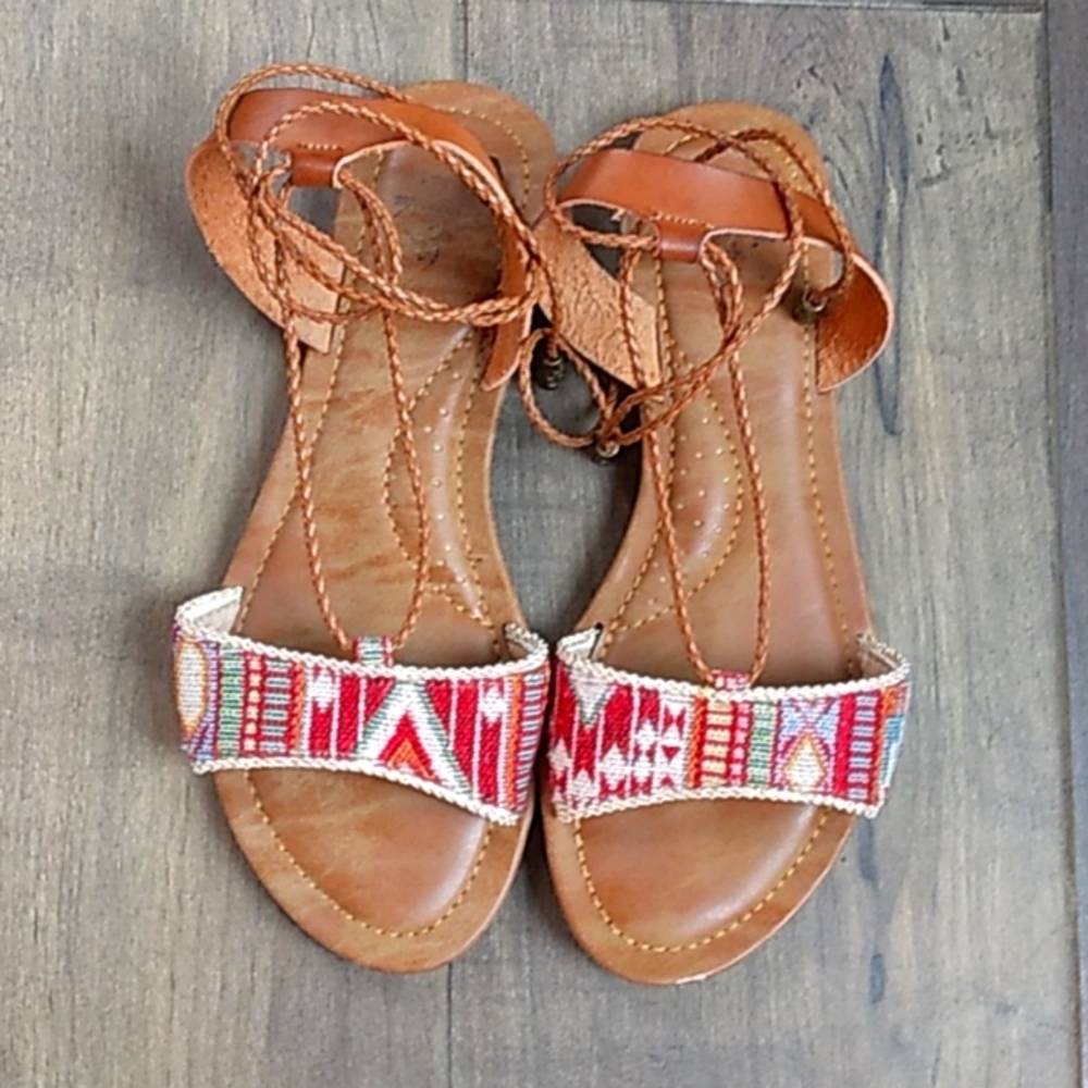 AMANDA BLU NAVAJO PRINT WRAP UP SANDALS 40/10
